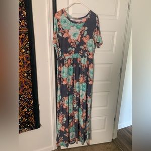 Floral maxi dress